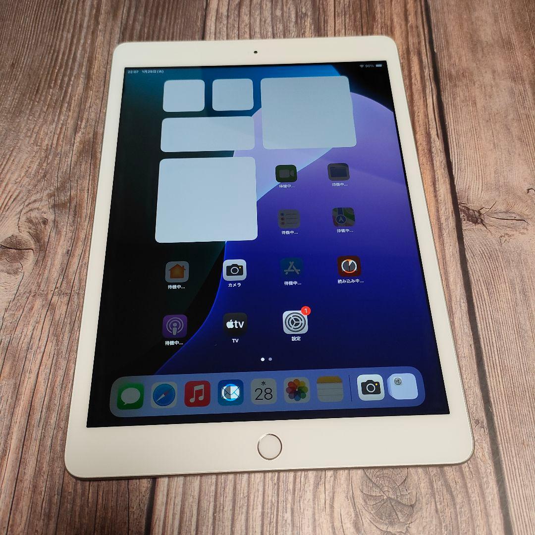 iPad 第8世代 32GB シルバー SIMフリー 超美品 iPad 第8世代 32GB SIMフリー シルバー 超美品 - メルカリ