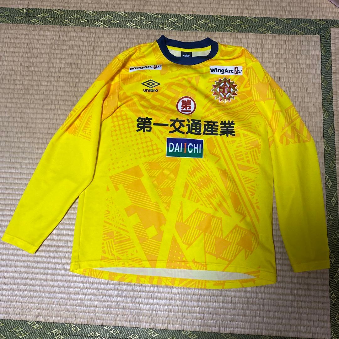ギラヴァンツ北九州 練習着 長袖シャツLサイズとショーツMサイズセット