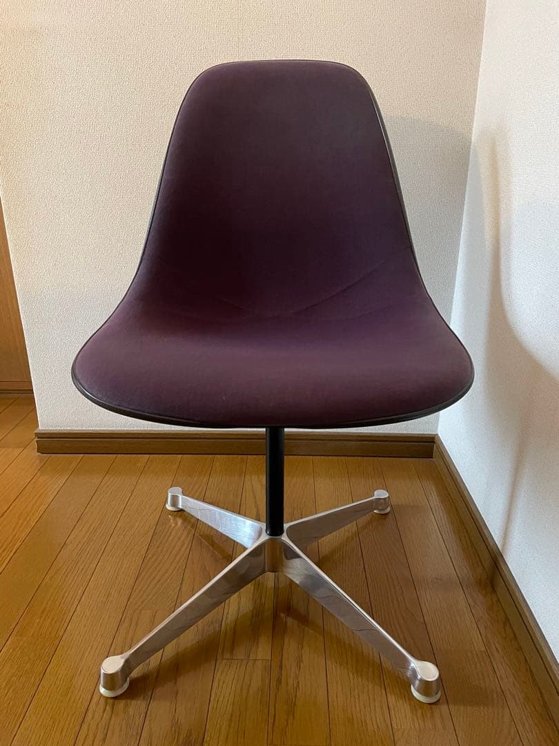 ハーマンミラー社製イームズ サイドシェルチェア（ファブリックパープル） ハーマンミラー社製イームズ サイドシェルチェア(ネイビーFRP