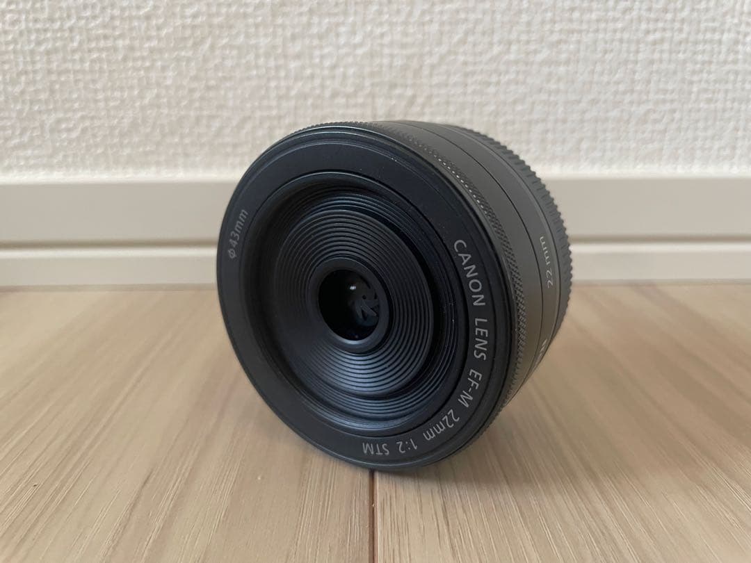 週末限定値下げ】Canon EOS M（ホワイト）・ダブルレンズキット - メルカリ