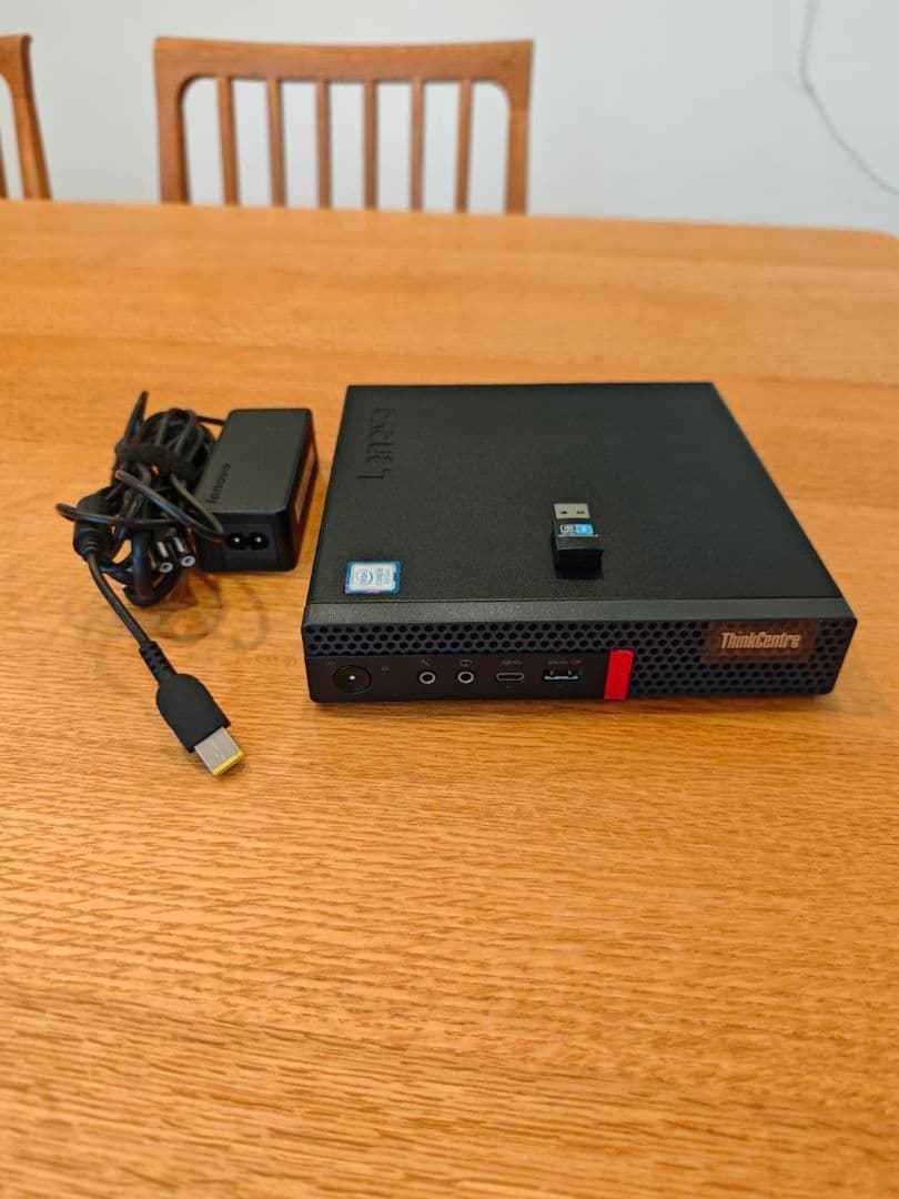 Lenovo　ThinkCentre M720q Tiny　Core i5 Lenovo ThinkCentre M720q 10T7 Tiny Desktop Computer - 1 x Core i5