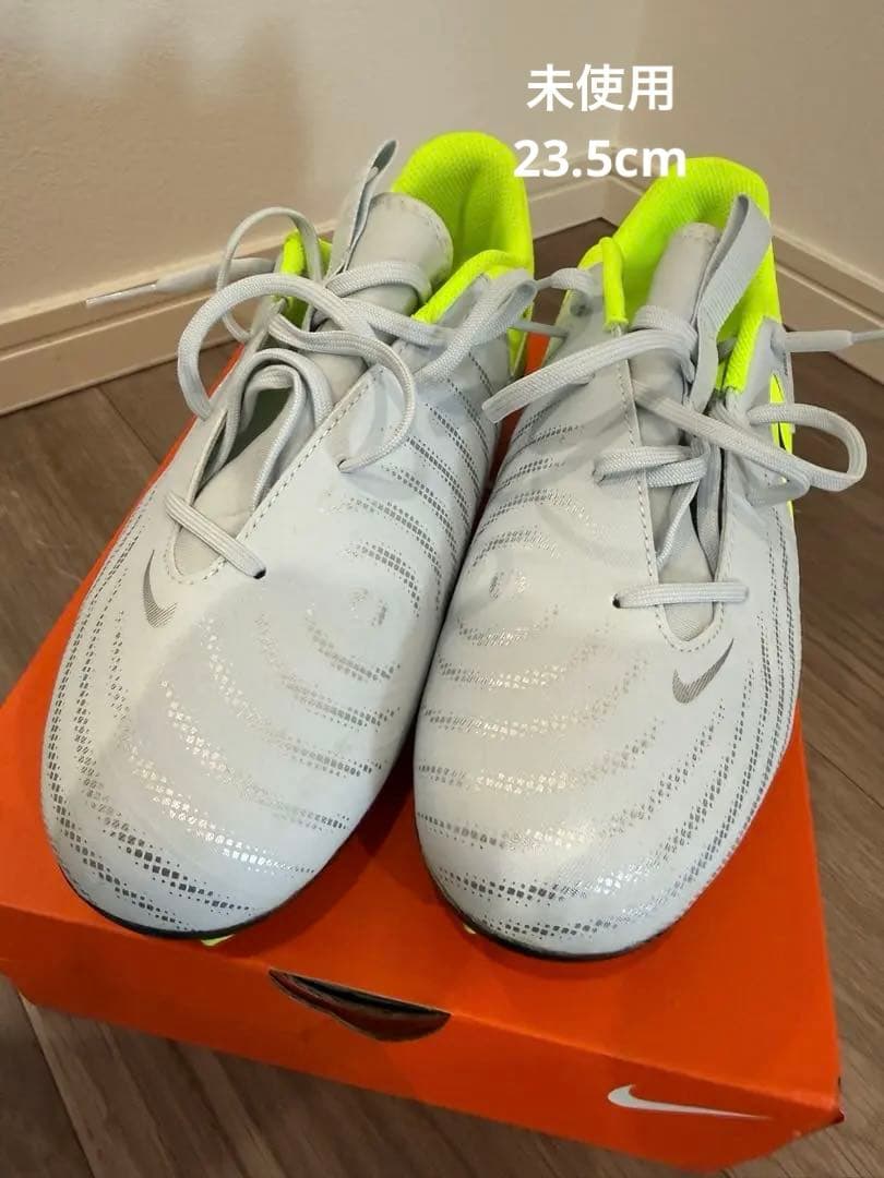 美品】23.5cmスパイクNike Phantom GT サッカーシューズ - メルカリ