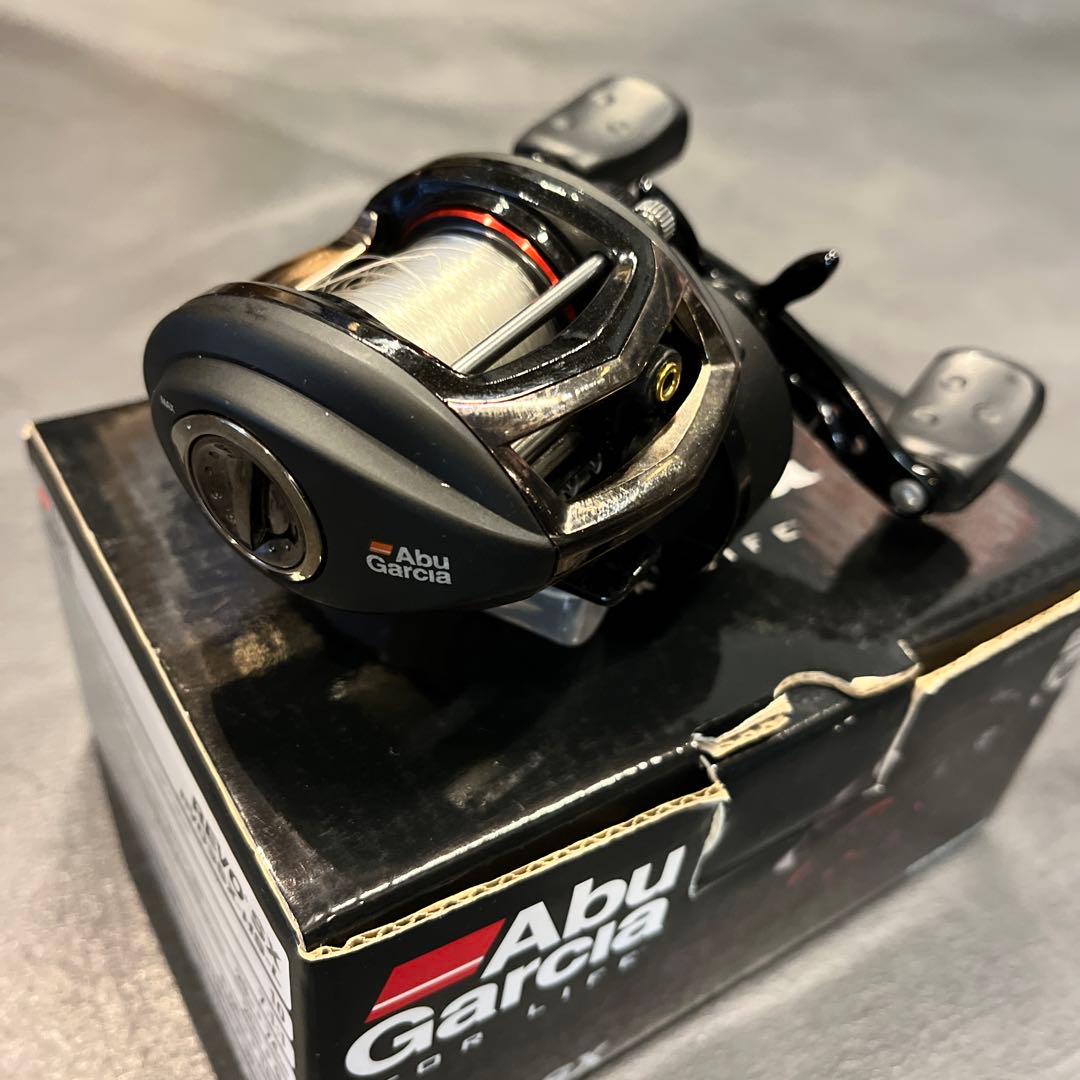 アブ ガルシア レボ SX ベイトリール 第3世代モデル Abu Garcia - メルカリ