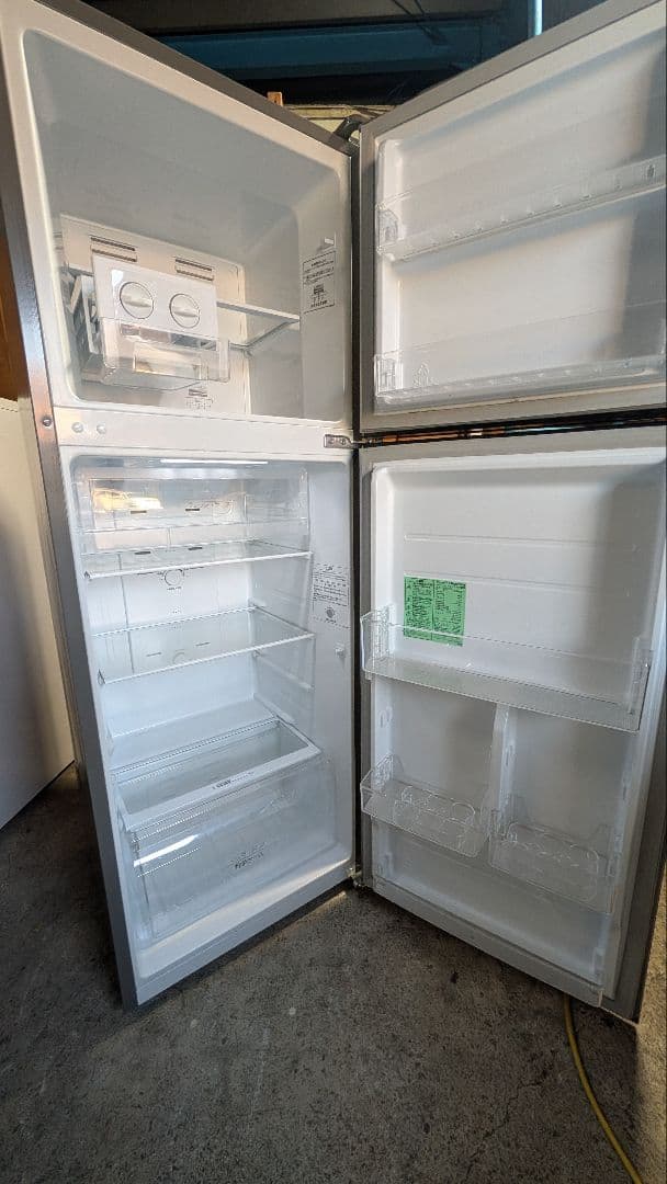送料込み】冷蔵庫 Hisense 227L HR-B2302 2021年製④ - メルカリ