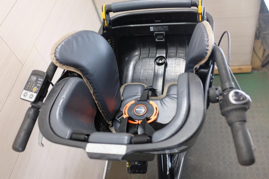 ほ*り様 良品パナソニック ギュット　　20インチ　3段　8.9Ah（5点灯）充