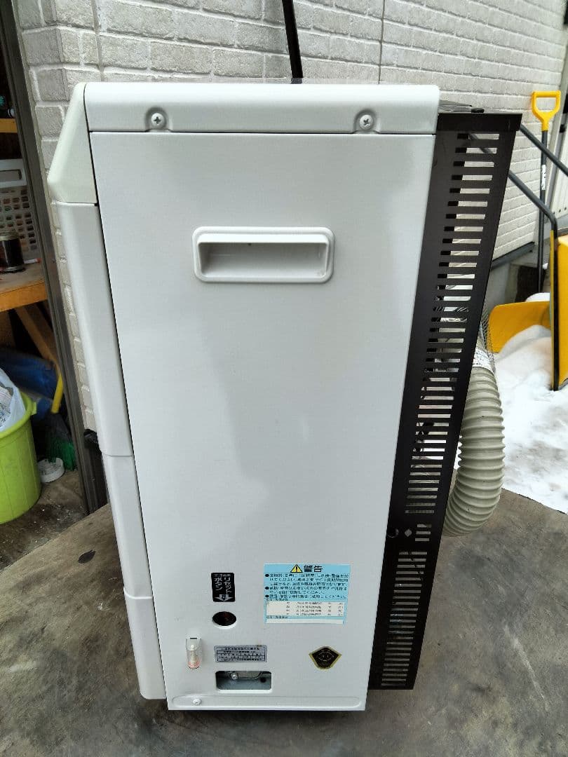 札幌発コロナFF温風石油ストーブ！品番「FF‐4213GS」2013年式中古品⑯