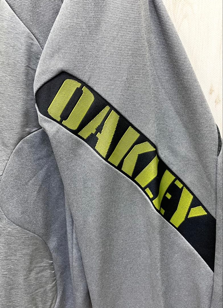 OAKLEY オークリー ジップアップ ジャージ メンズM グレー系 - メルカリ