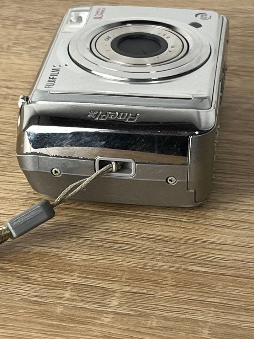FUJIFILM FinePix A800 8.3メガピクセル 単三電池 - メルカリ