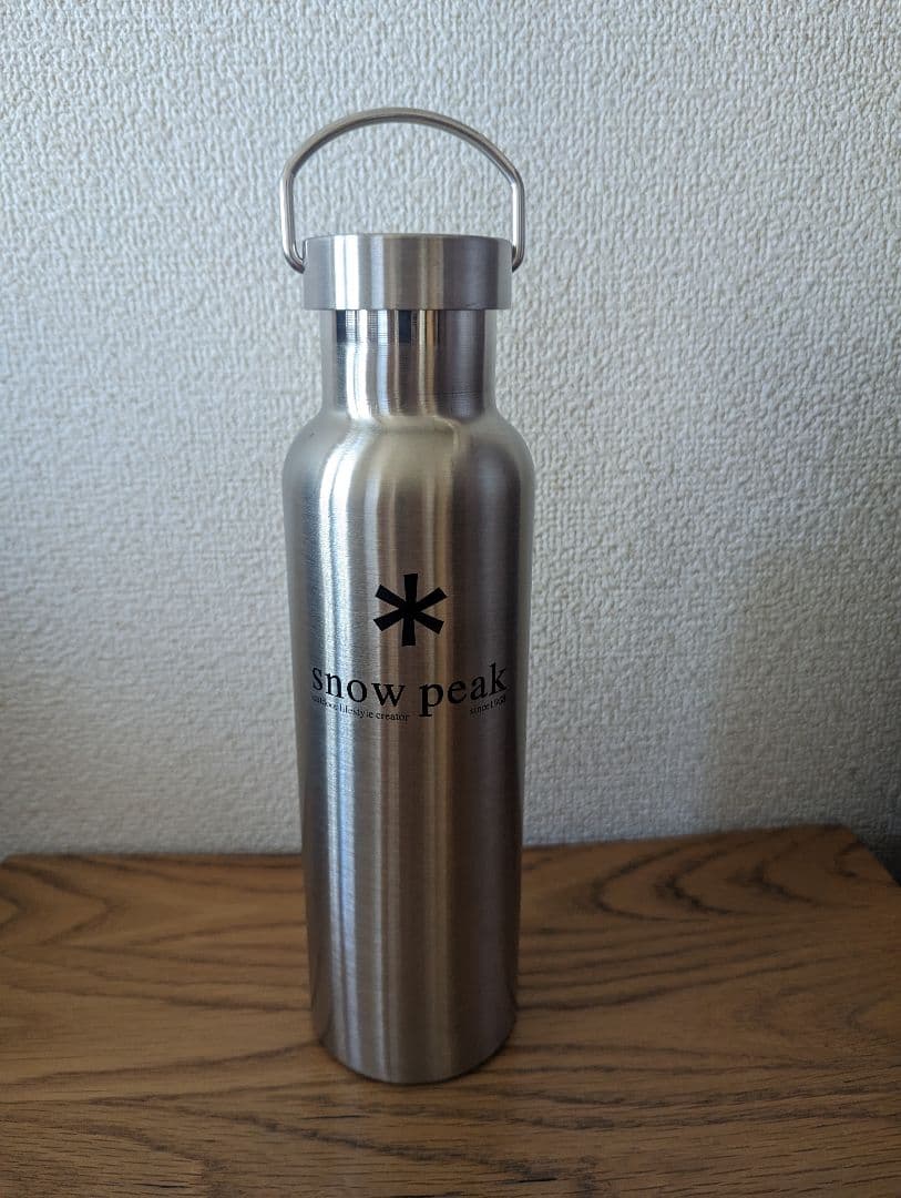 Peak　スノーピーク　ステンレスボトル　水筒　600ml　
600ml snow peak スノーピーク ステンレス 真空ボトル タイプM 350 クリア 名