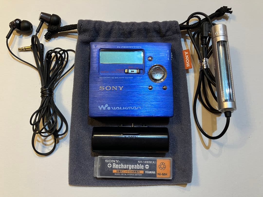 ◇◇ソニー SONY MDウォークマンMZ-R909 録音・再生 動作品◇◇ SONY ソニー MZ-R909 レッド MDレコーダー MDLP対応 【中古品