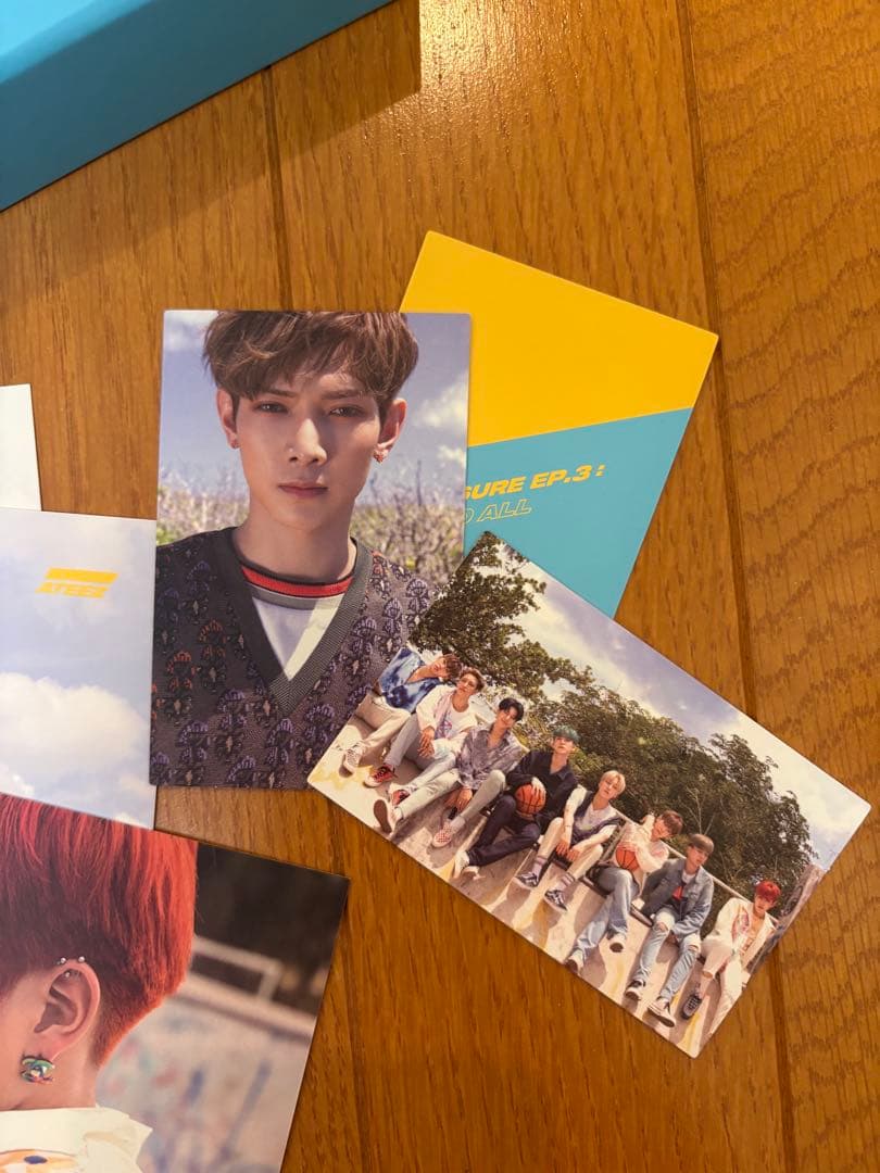 ATEEZ ヨサン サイン入り ヨサントレカ付き - メルカリ