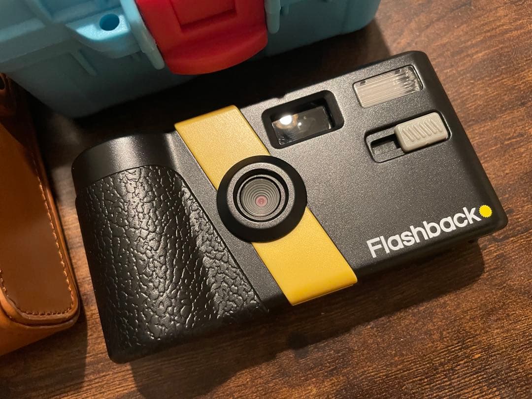 Flashback ONE35 黒×黄色 デジタル写ルンです コンデジ - メルカリ