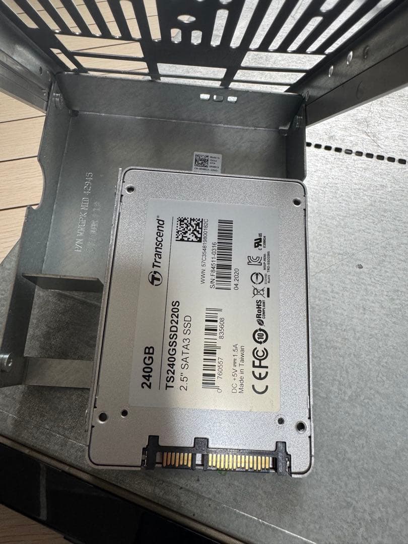 サーバーPowerEdge R320 2470v2 96GB 240GBx4 - メルカリ