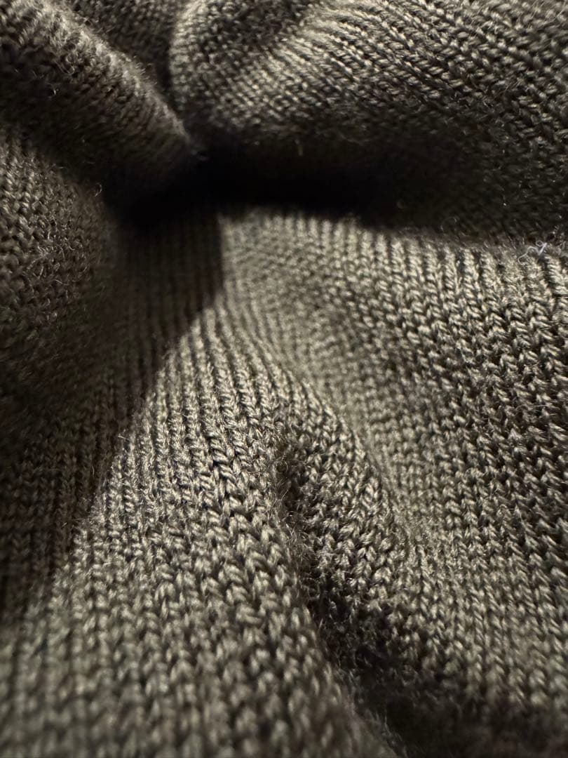 ゴ*ス様 8G SHOOT セーター カーキ XL - メルカリ