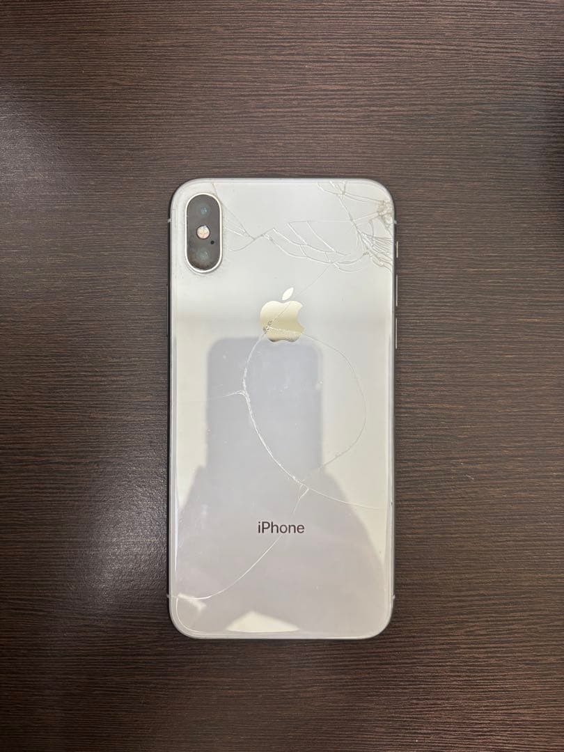 iPhone X 64GB 画面・背面割れ - メルカリ