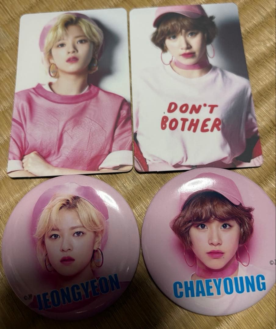 TWICE ジョンヨン チェヨン トレカ まとめ売り 缶バッジ - メルカリ