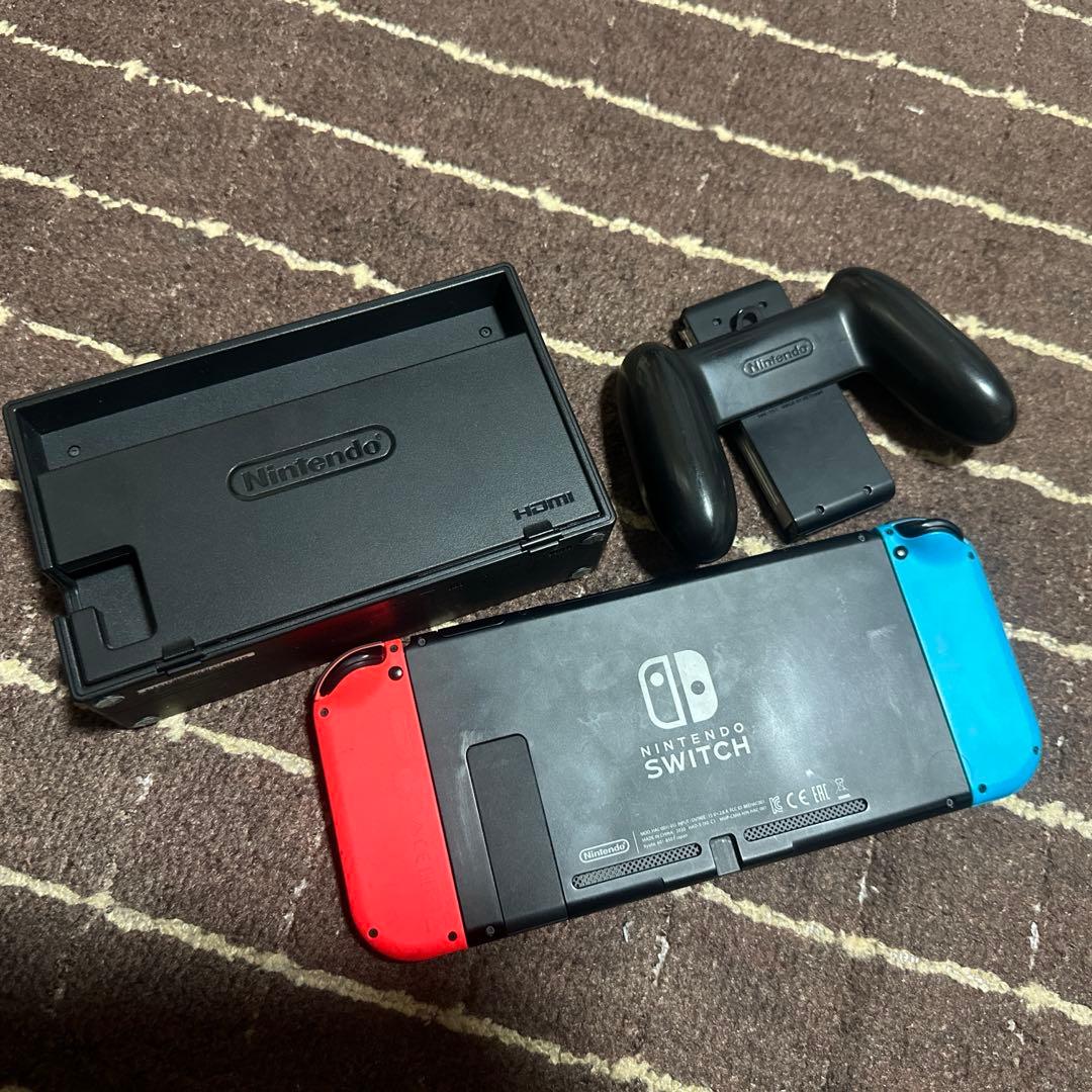 Nintendo Switch 赤/青 本体 充電器付き Nintendo 充電器付き
