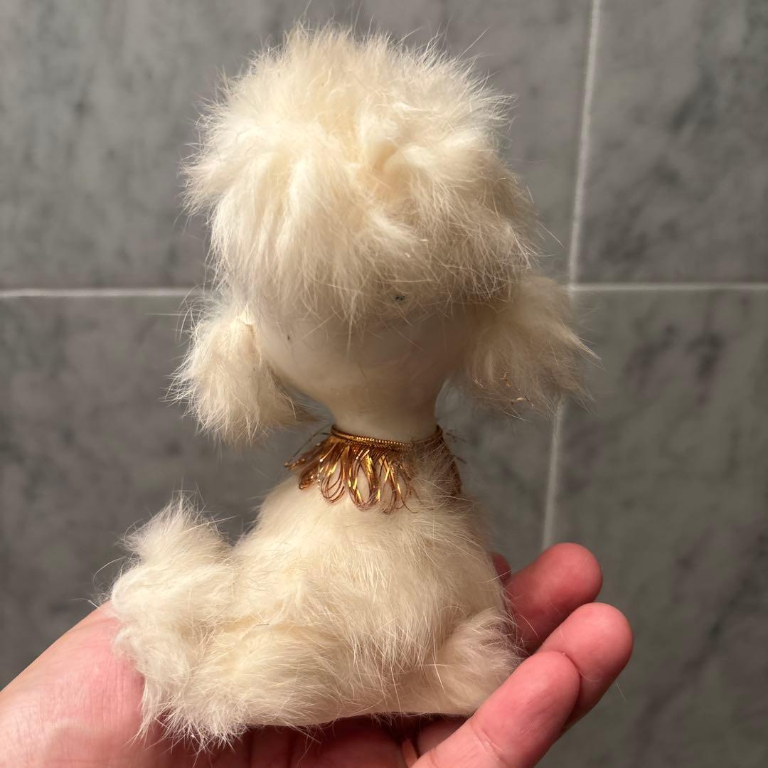 アメリカ80年代ビンテージ手描きの瞳やフサフサの毛が美しいプードルの