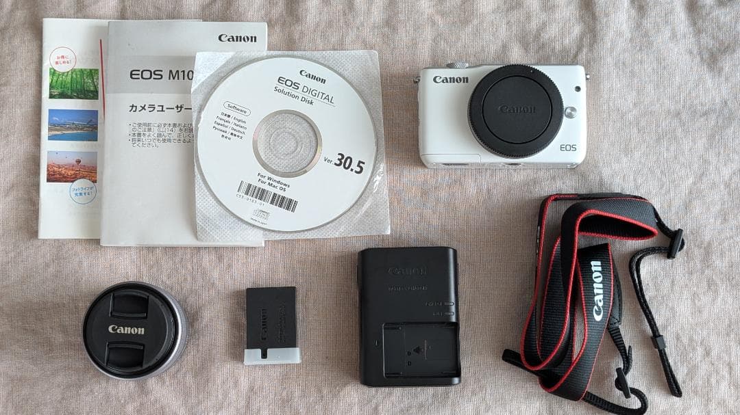 【美品】Canon EOS M10 ホワイト レンズ付き EOS キヤノン ミラーレス一眼 CANON M10 レンズキット ホワイト 中古