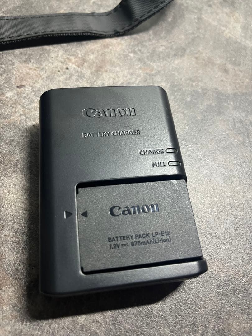 Canon PowerShot SX70 箱無し、カメラストラップ不備あり - メルカリ