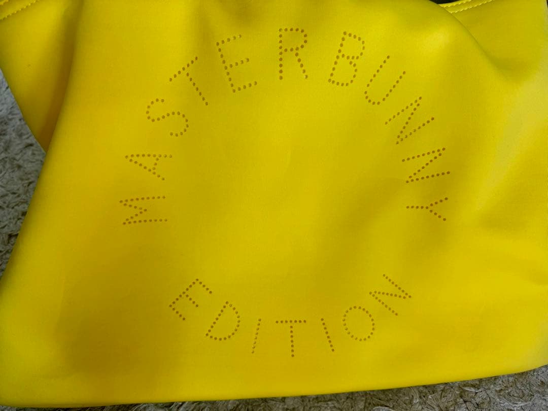 ゆい様専用 MASTER BUNY ラバーキーホルダー付き イエロー - メルカリ