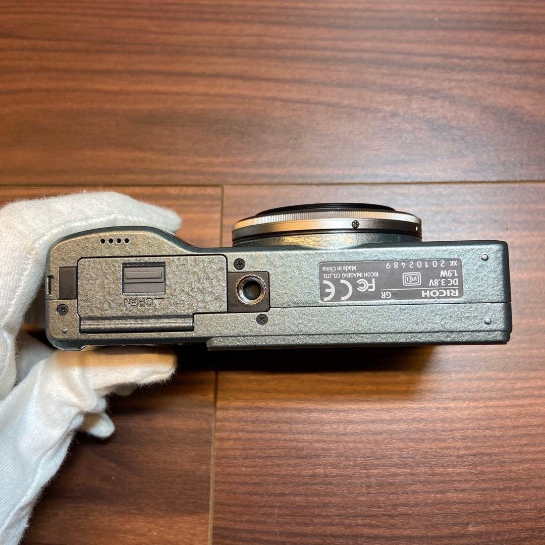 RICOH GR Limited Edition デジカメ ほぼ新品 4932 - メルカリ