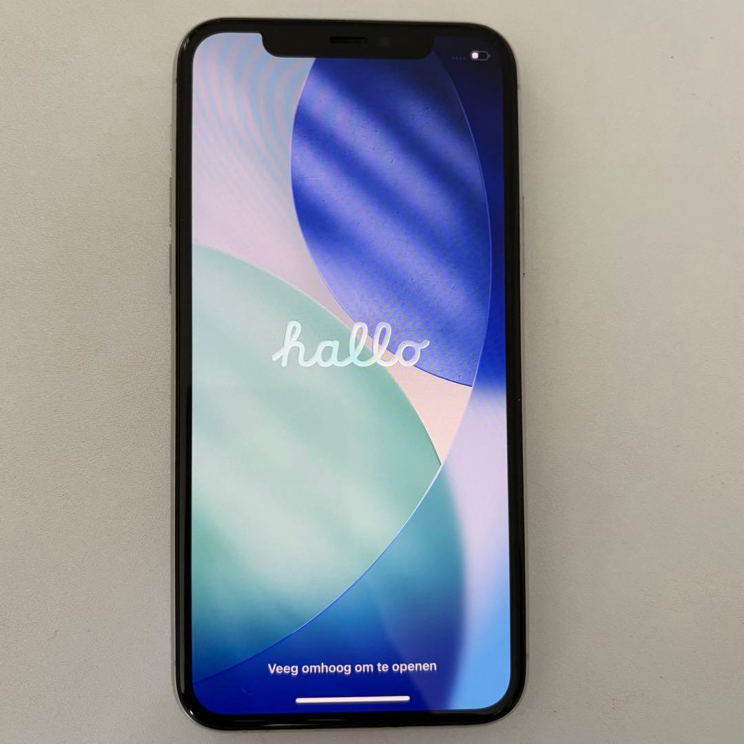 iPhone 11 pro 64GB シルバー - メルカリ