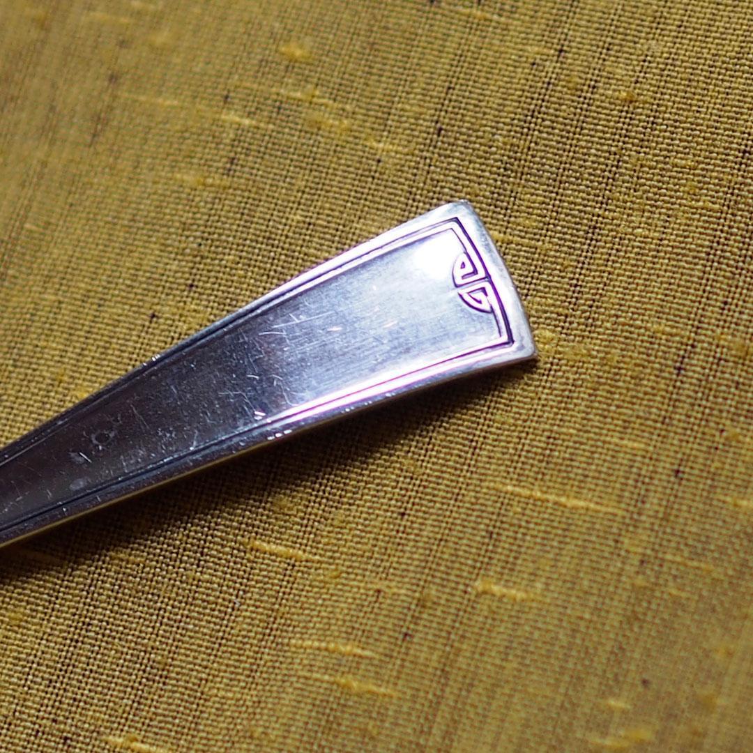 拷問具のような銀のフォーク 2本 おそらくどちらも米国製 - メルカリ