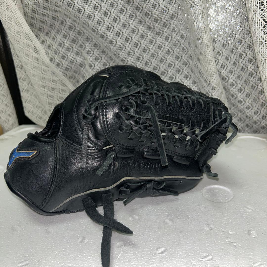 Mizuno 軟式グローブ 黒 ストライプデザイン - メルカリ