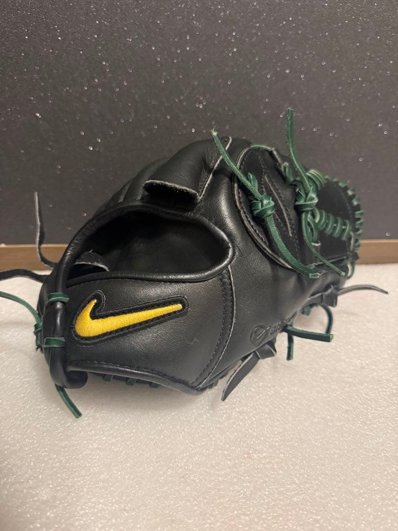 ☆極美品☆ NIKE ナイキ 一般軟式投手用 全紐交換済 良型◎ 松坂モデル