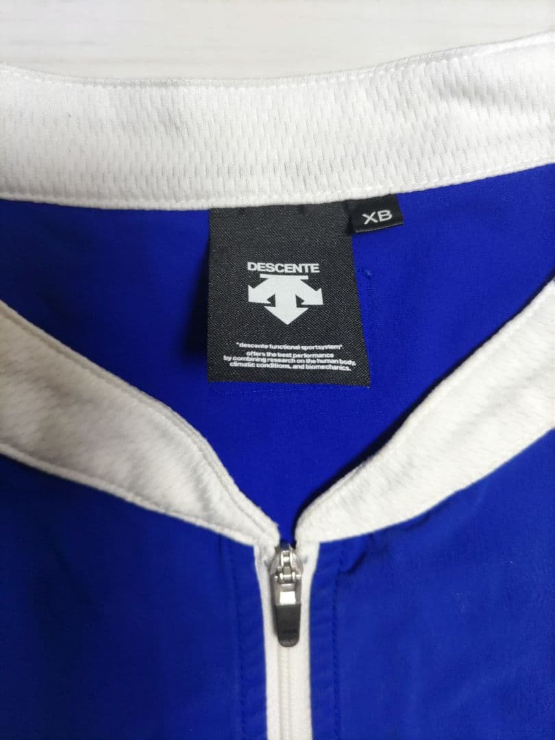 最終SALE/ Sサイズ 横浜DeNAベイスターズ アップジャケット DESCENTE