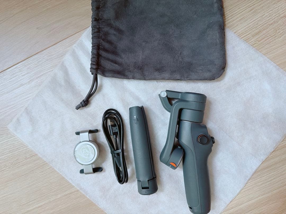 【美品】DJI ジンバルスタビライザー 楽天市場】カメラ ジンバル スタビライザー 一眼レフ DJI RS 4 Pro