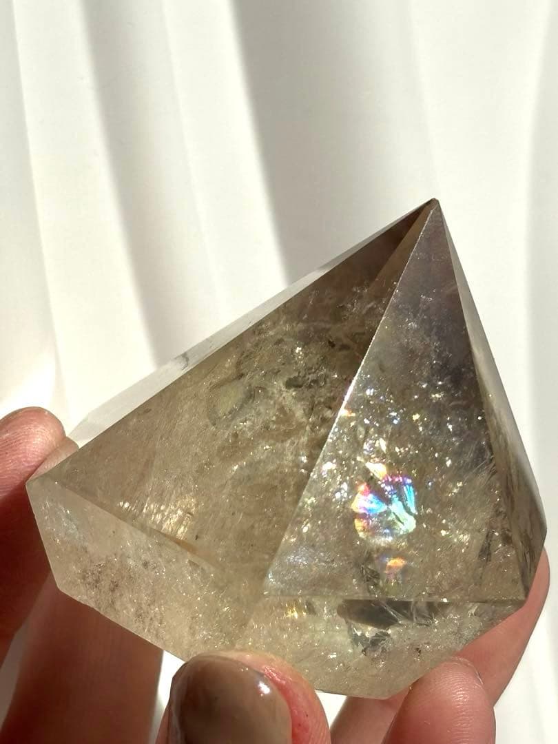 《高品質》ナチュラルスモーキー強虹・プリズム光ダイヤカット