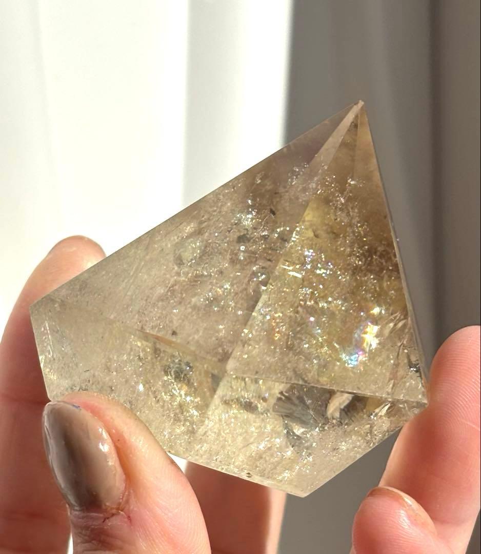 《高品質》ナチュラルスモーキー強虹・プリズム光ダイヤカット