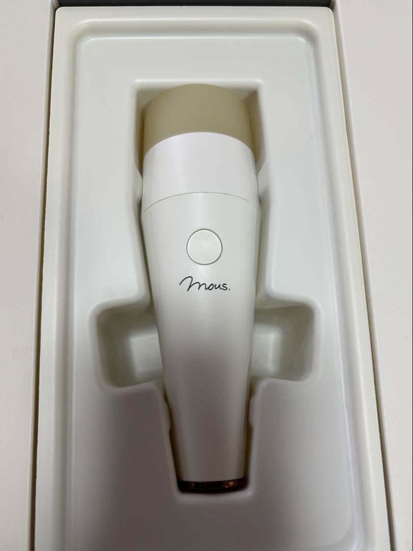 mous.（モウズ）プルミナス 美顔器 - メルカリ