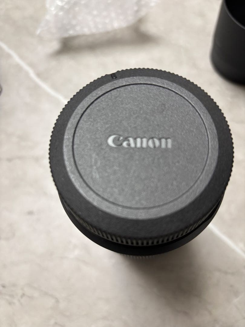 ほぼ新品　Canon RF100-400mm F5.6-8 IS USM レンズ