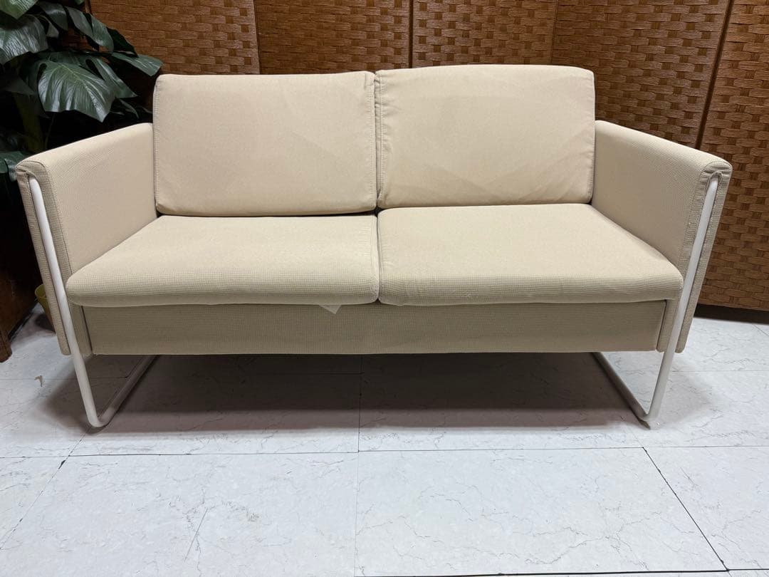 IKEA VACKERBY ヴァッケルビー 2人掛けソファ - メルカリ