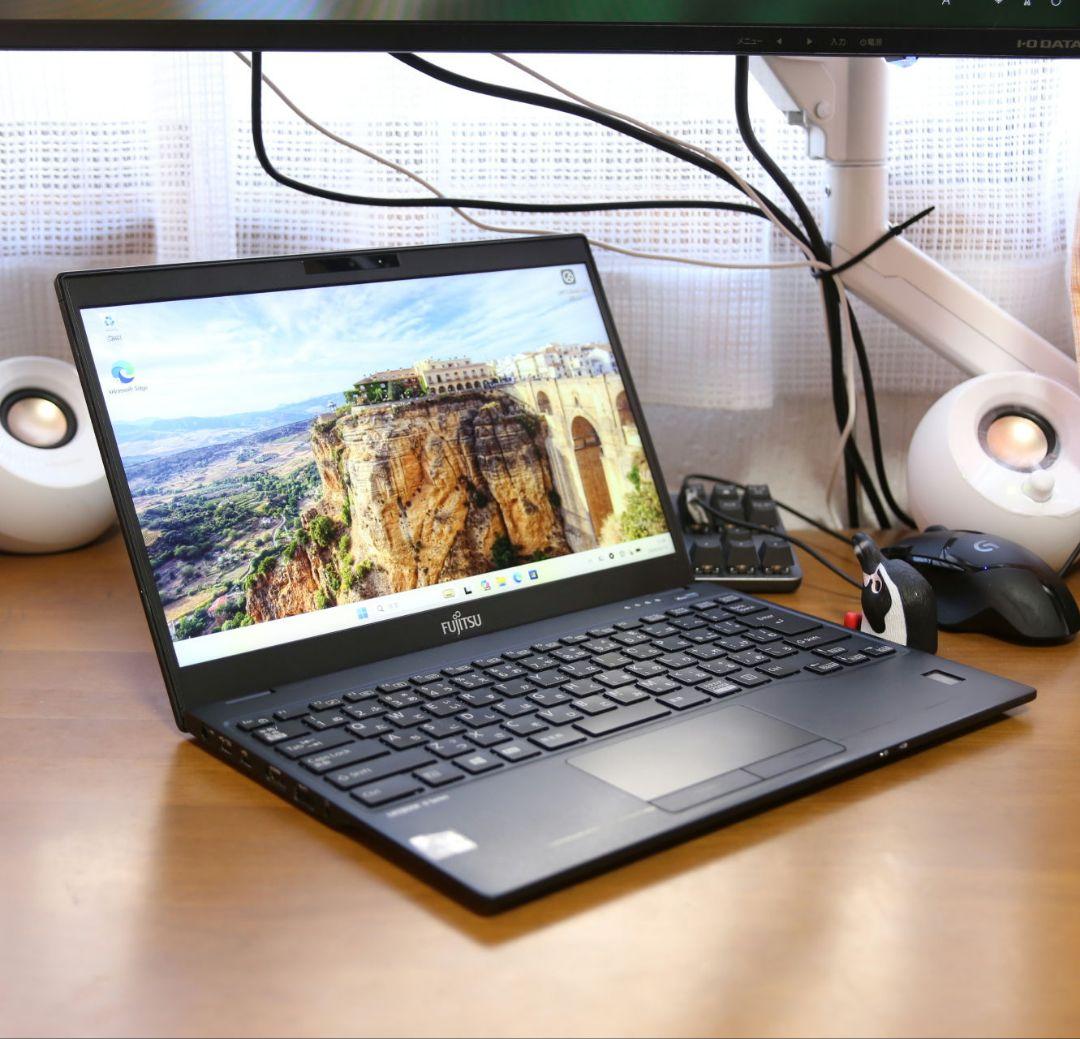 FUJITSU U9310/E 第10世代 core i5 256GB 03 富士通 LIFEBOOK U9310/E (CPU：Core i5 10310U 1.7GHz/メモリ：8GB