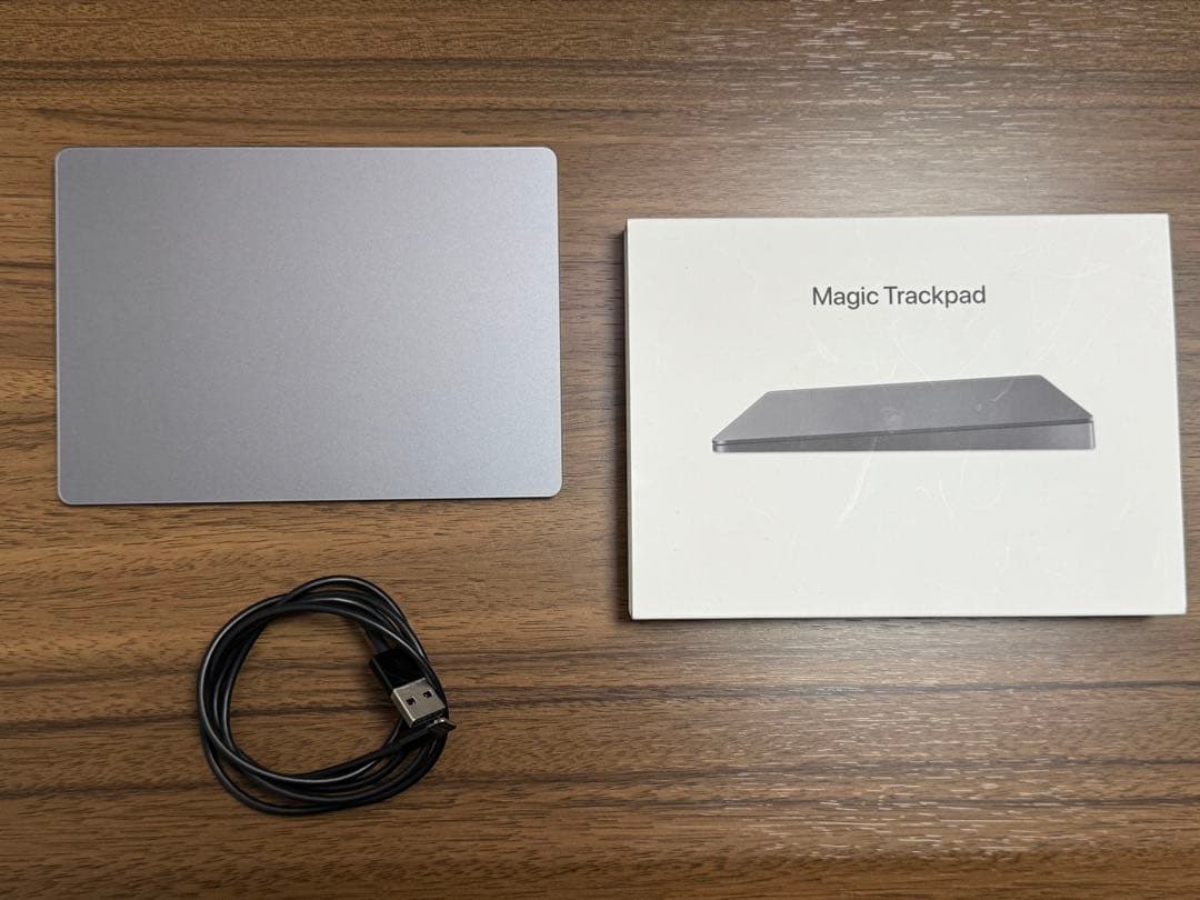 Magic Trackpad 2 スペースグレイ Apple アップル 純正 レビュー】Magic Trackpad 2 スペースグレイのカッコよさは次元が違っ