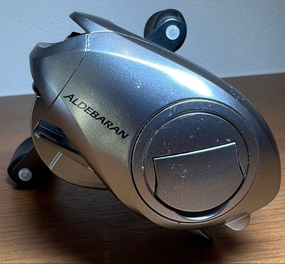 シマノ アルデバラン MG7 右 リールカバー付
