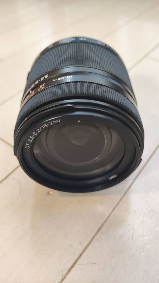 SONY DT 18-250mm F3.5-6.3 カメラズームレンズ