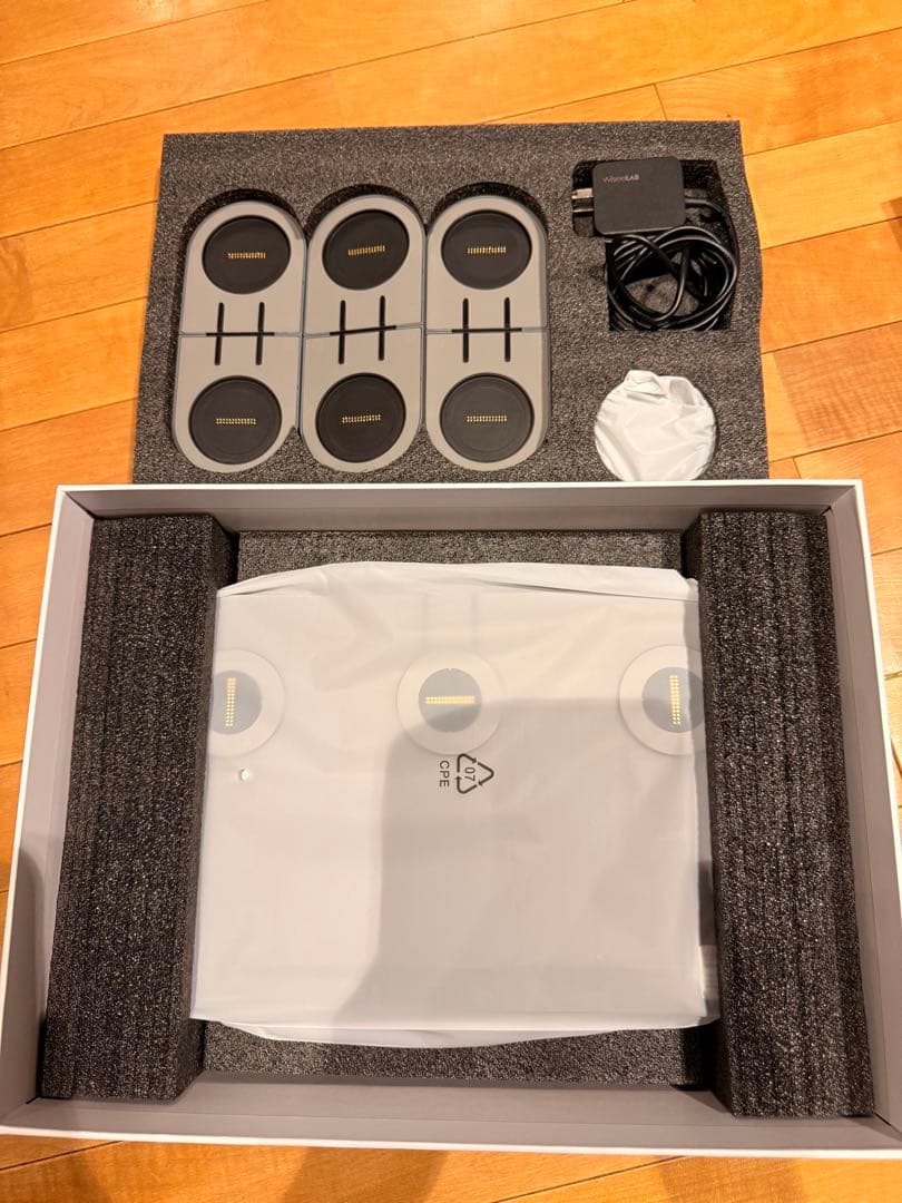 [美品]WiseeLAB コックピットモニター 15.6inch、4画面構成