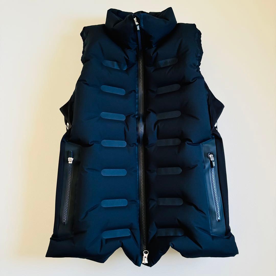 1596【極美品】パーリーゲイツ エアーベスト 超軽量 調節可能 ダウン