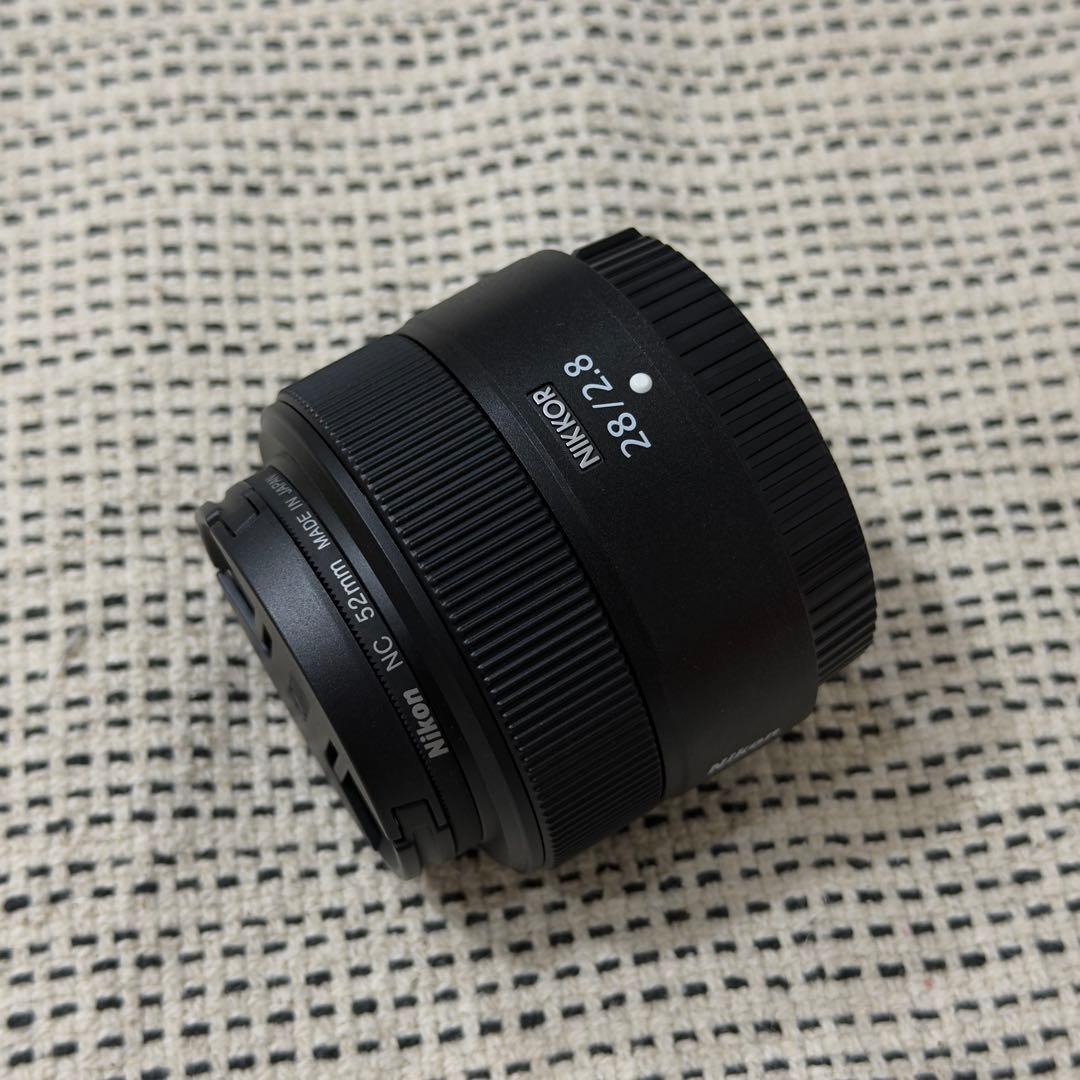 NIKKOR Z 28mm f2.8 純正フィルター付 Nikon Z 28mm f2.8 Hands-on Test & Review
