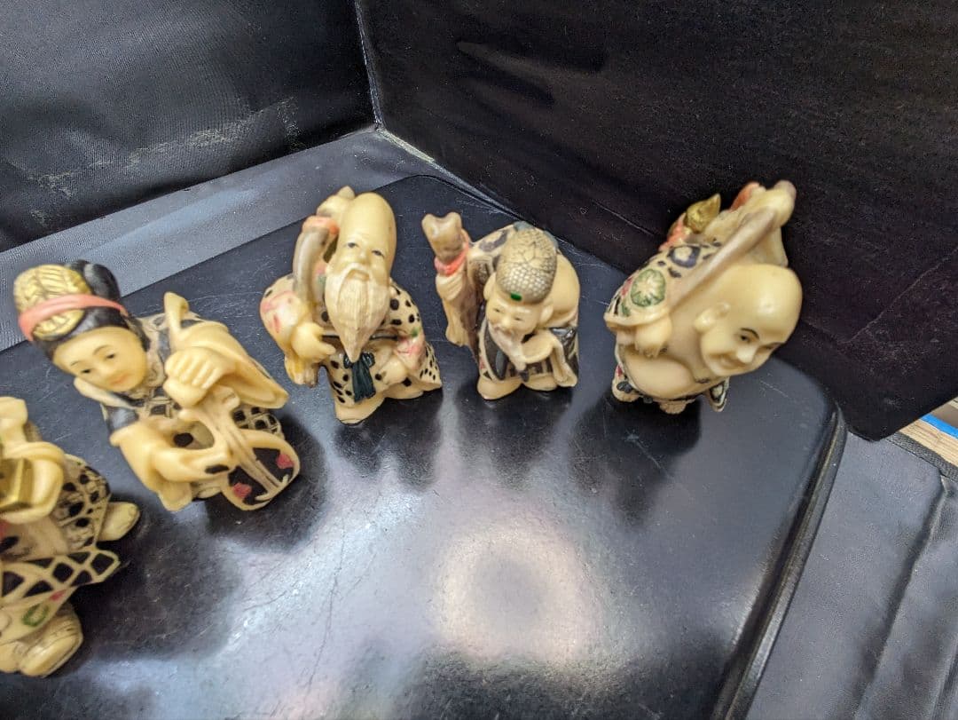 ☆b246、七福神 細密彫刻 時代物 東洋彫刻 縁起物 開運 置物 象牙風