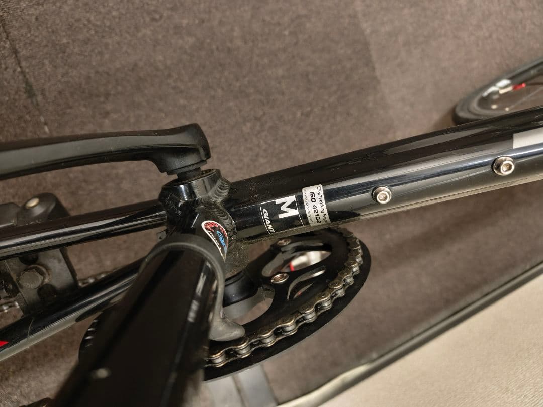 GIANT IDIOM Mサイズ 20インチ ブラック/レッド