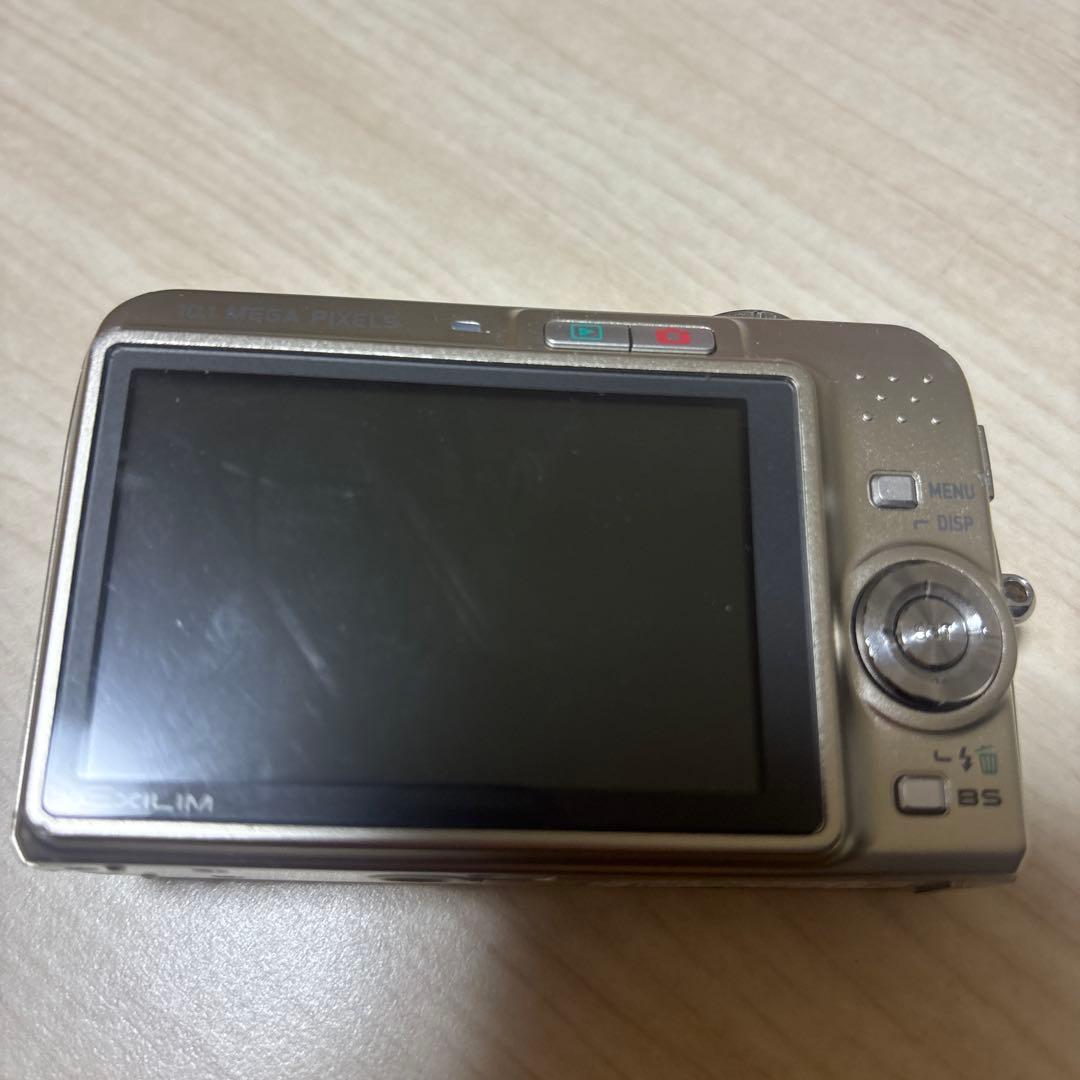 バッテリー付き】CASIO EXILIM EX-Z1050 デジタルカメラ - メルカリ