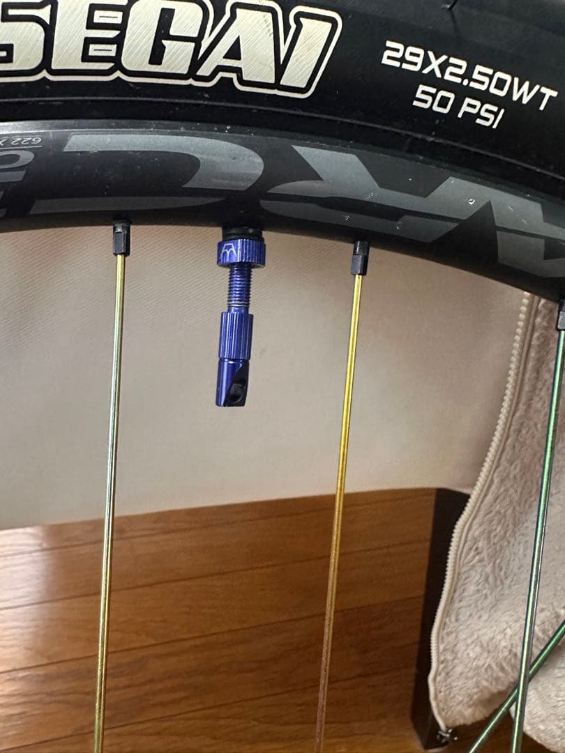 マグ様専用 1/2 CHRIS KING手組みホイール（マレット仕様） - メルカリ