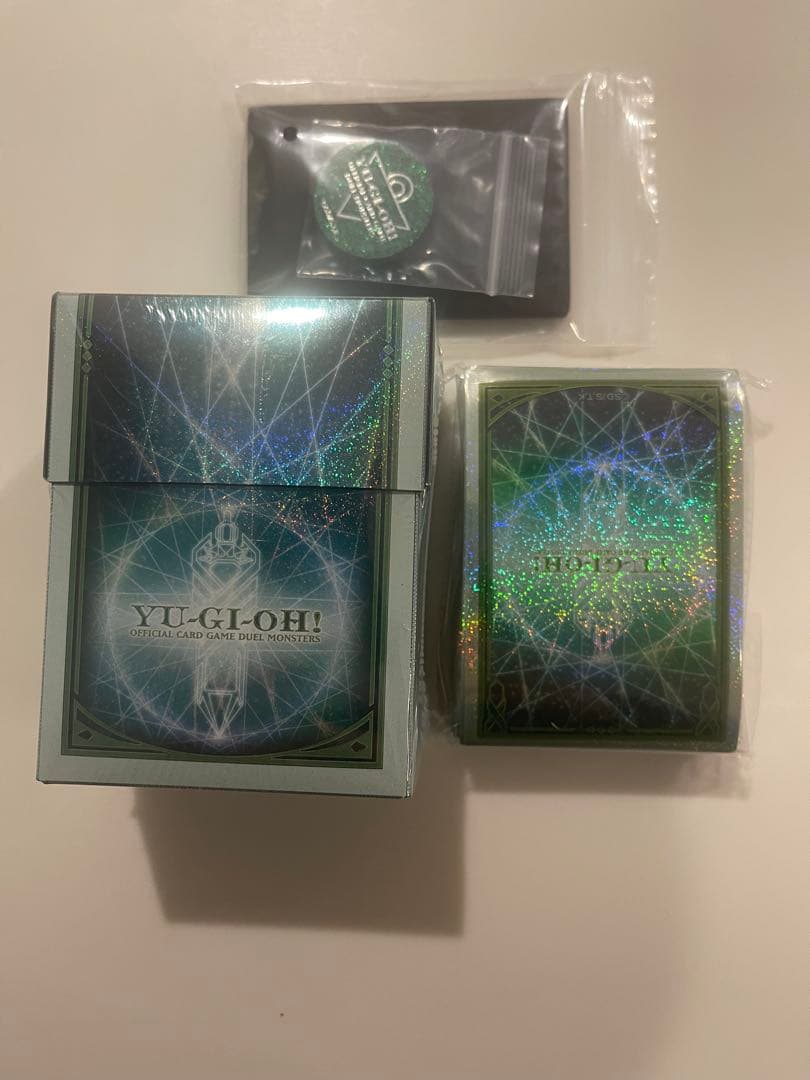プリズマティックサモン サプライ スリーブ デッキケース6 - メルカリ