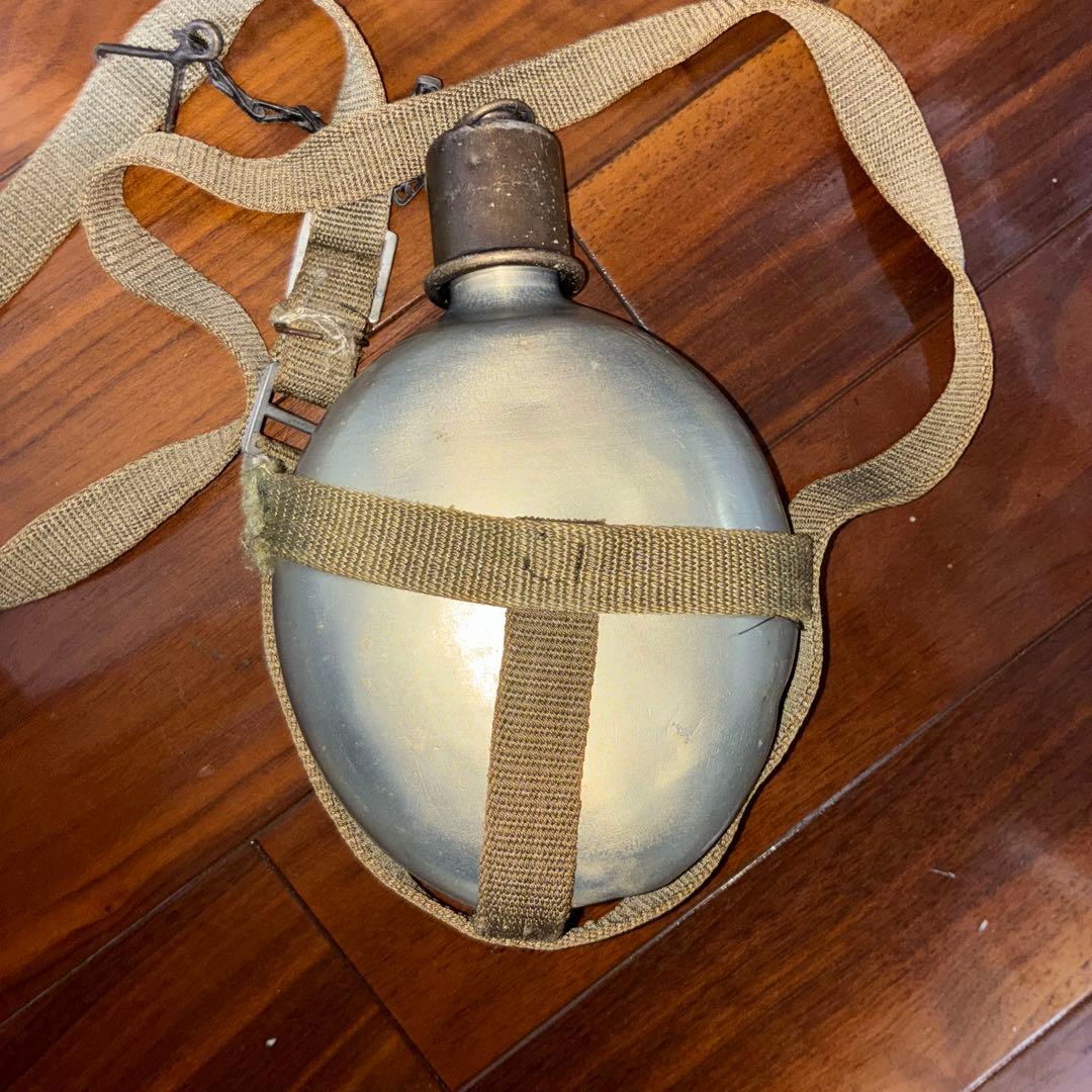 日本海軍 水筒 実物 訳あり品 - メルカリ